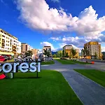 Modern Studio Coresi Residence