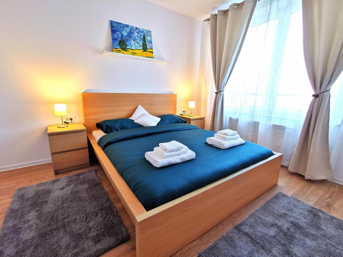 Modern Coresi Apartment Brasov